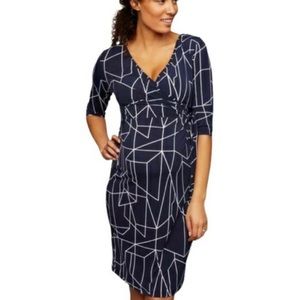 Quarter Sleeved V-Neck Dress with Cinched Waist